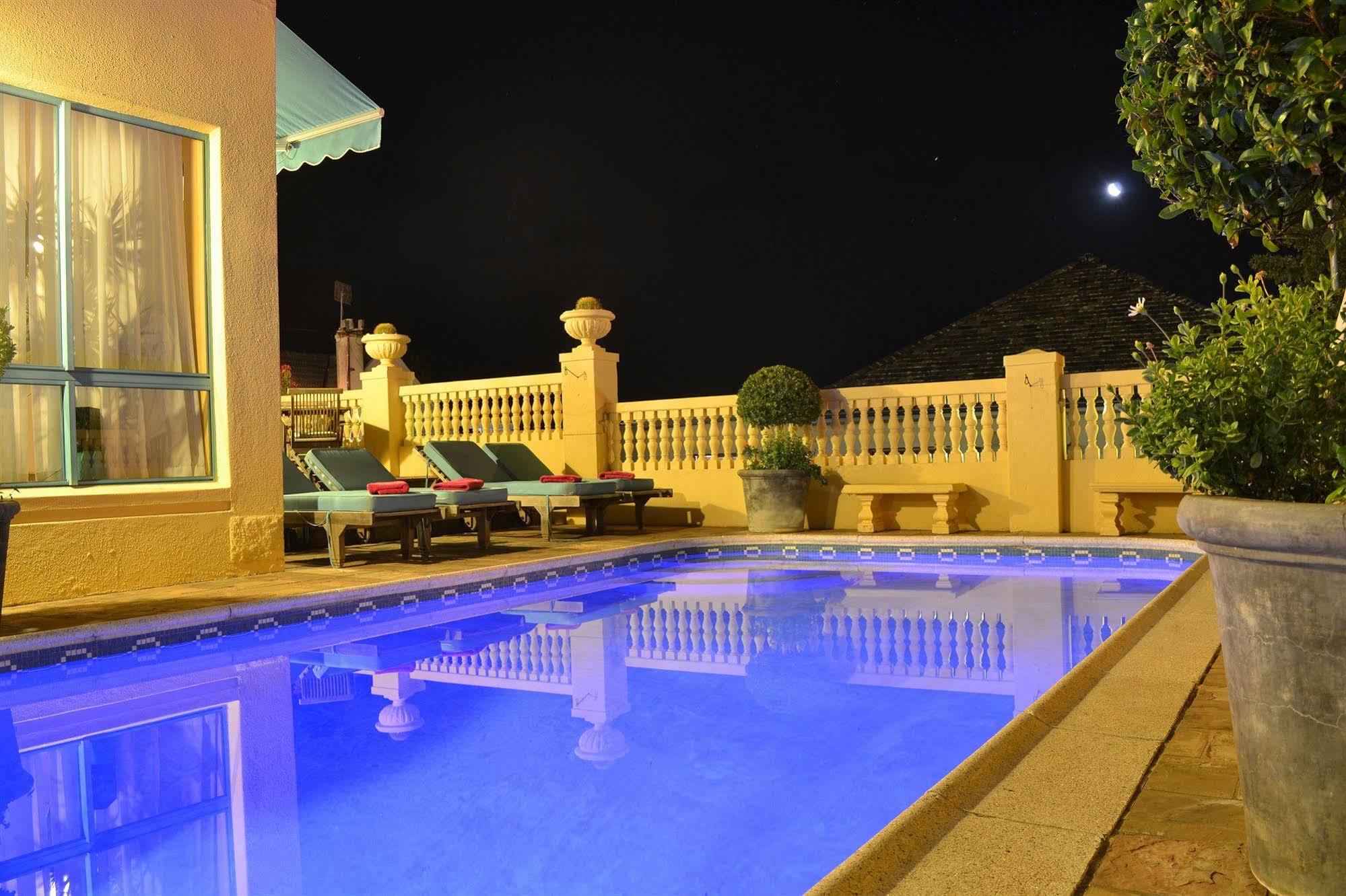 Villa Sunshine Guest House Кейптаун Екстериор снимка